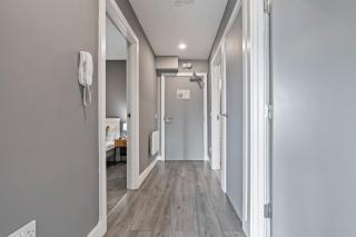 2 Bed, 2 Bath New Build Apartment next to Albert Dock Liverpool & M&S Bank Arena - With Juliet Balcony - Monarchs Quay Arena Apartments - Close to Liverpool ONE Shopping, Exhibition Centre Liverpool, Pullman Hotel, Bars & Restaurants - Liverpool - 5