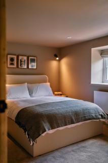 Boutique Country Cottage - 3