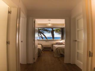 Apartment with Ocean Terrace - 5