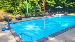 Creekside Comfort by American Patriot Getaways - 5