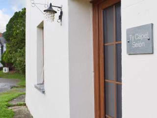 Ty Capel Seion - Cardigan - 2