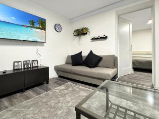 8 Person Stuttgart Group Base - Stuttgart - 2