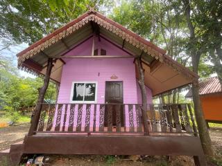 กองทองรีสอร์ท - - 0