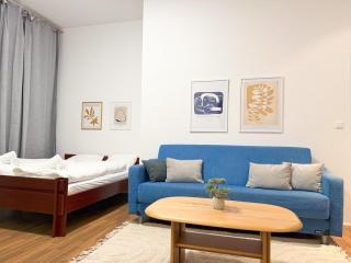 2 bedrooms & free parking - 0
