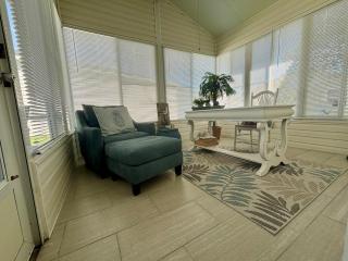 The Villages Florida! Golf Cart! Resort style amenities! - 7