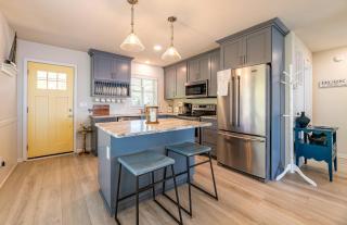 D4414 Exhibit Sea. Soundfront, Stunning Sunsets, Pier, Private Pool & Hot Tub! - 9