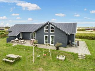 18 person holiday home in Harboøre - Harboør - 9