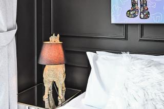 Chic Marina View - Timeless Studio Escape - 2