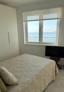 Studio with lovely sea views - 2