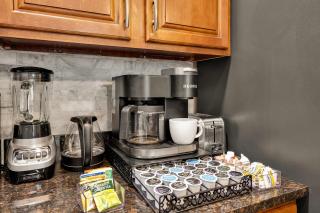 Luxury 2BR & Parking in Heart of DC - Steps to Metro - 1