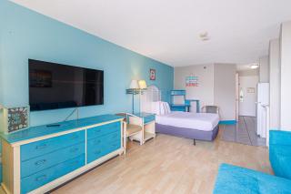 Bright Updated Ocean View Suite! Sea Mist 51202 - Myrtle Beach - 1