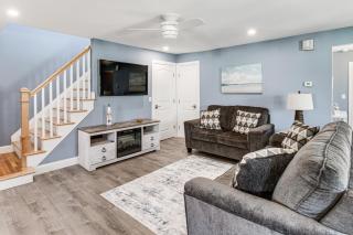 5 Blocks to Wildwood Beach Family Getaway! - 0