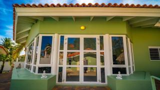 Jan Thiel Villa · Pool · Guesthouse · Ping Pong - 2