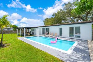 Private Pool Home & Arcade game & Mini Basketball - 2