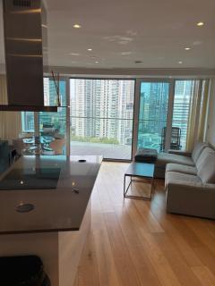 London Canary Wharf Luxury Stay - 8
