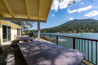 Eagles Nest at Bass Lake near Yosemite with Boat Dock - 6