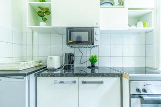 Modern 2BR Apt for Longstays, Suitable for 5P - 5
