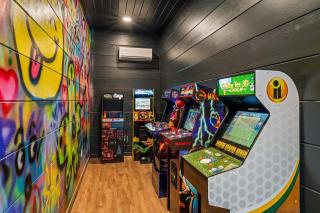 Lake View Serenity - Indoor Pool - Arcade - Lake - 0