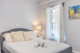 Cozy 2bed bath Private Above Ground First Floor Suite - Herndon - 8