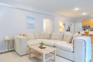 Cozy 2bed bath Private Above Ground First Floor Suite - Herndon - 0