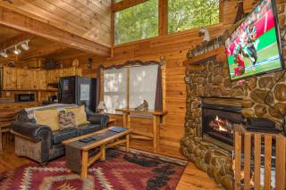 Dukes Den by American Patriot Getaways - 4