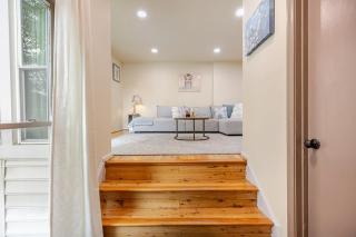 Private Downtown Herndon Escape Full Amenities - 2