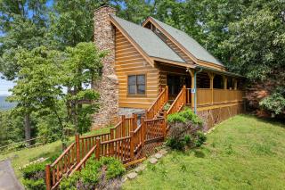 Eagles View Lodge by American Patriot Getaways - 4