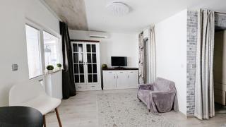 Studio 37 - Warna - 4