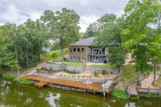 McKenzie Cove - Waterfront with Private Dock - Hot Springs - 0