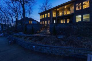 McKenzie Cove - Waterfront with Private Dock - 7