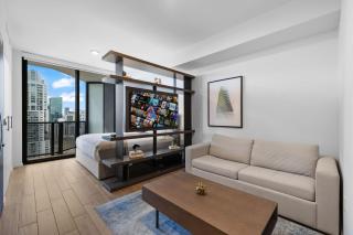 MVR Ultra-Lux Studio with Epic Water Views - 4