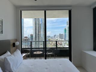 Modern 2BR-2BA in Downtown - 7