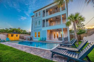 Blue Horizon Golf Cart Pool & Sleeps 32 - 0
