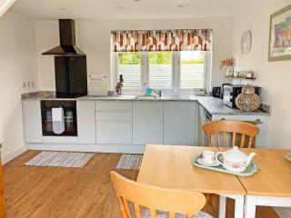 Cartwheel Cottage - 9