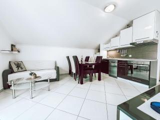 Apartment Mirjana-2 by Interhome - 4