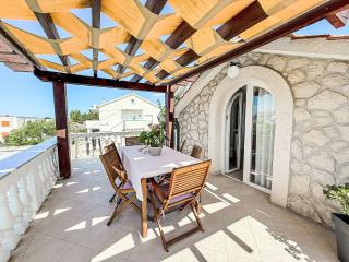 Apartment Mirjana-2 by Interhome - 1