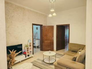 White House Korçë Guesthouse - Maliq - 9