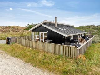 Holiday Home Melanie - 950m from the sea by Interhome - Torsted - 1