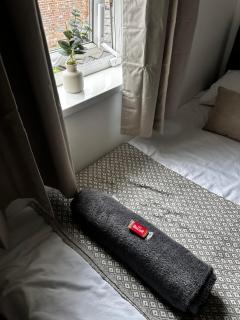 Budget Rooms Lincoln City Centre , Fast WiFi & Self Check in - 1