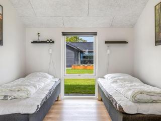 Holiday Home Eino - 30m from the sea by Interhome - Sjølund - 5