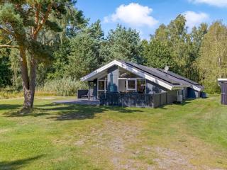 Holiday Home Rathulf - 700m from the sea by Interhome - 1