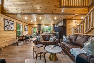 Flashy Splashy Lodge by American Patriot Getaways - 2