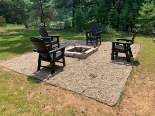 New Listing 2BR/2BA on Trout Lake HotTub & Firepit - 9