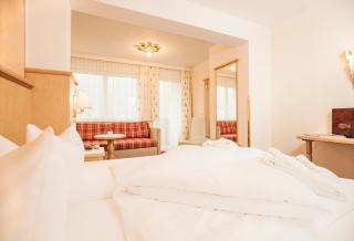 Hotel Alpenhof Kristall - Mayrhofen - 1