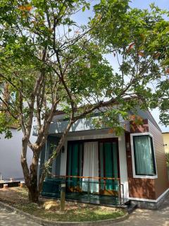 Nutchana Hill Boutique Hotel - 1