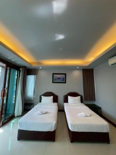Nutchana Hill Boutique Hotel - 7