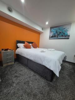 The Orange Outpost - City Centre - 8