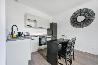 CityLodge Evreux - Spacieux 40m2 1 ch Parking WiFi - Proche Centre & Gare - 7