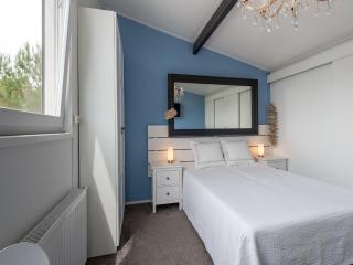 Villa near Veerse Meer with Garden Views - 6