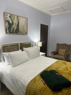 O'Meara Overnight Rooms Unit 2 - 6